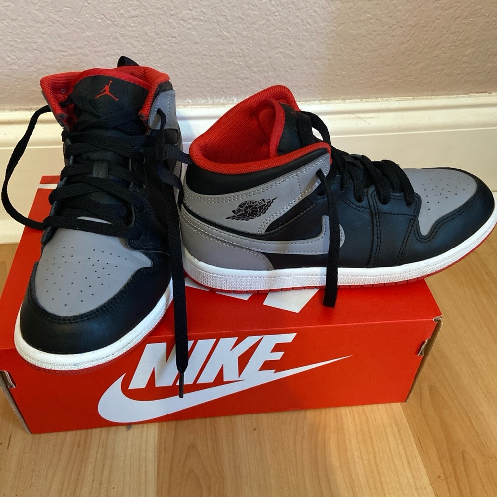 Nike Black and White Sneakers with Red Accents